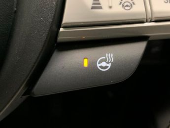 Honda Jazz 1.5 h i-MMD EX eCVT (109 ps) - HEATED SEATS - HEATED STEERING