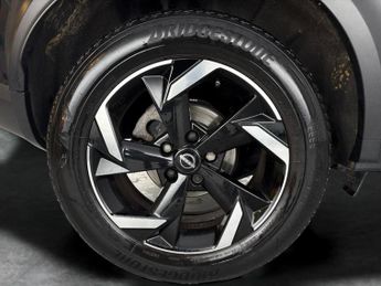 Nissan Juke 1.0 DIG-T N-Connecta DCT (114 ps) - INTELLIGENT LANE INTERVENTIO