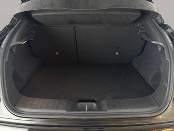 Nissan Juke 1.0 DIG-T N-Connecta DCT (114 ps) - INTELLIGENT LANE INTERVENTIO