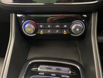 MG MG ZS 44.5kWh Exclusive (143 ps) - HEATED SEATS - NAV - BLIND SPOT ASS