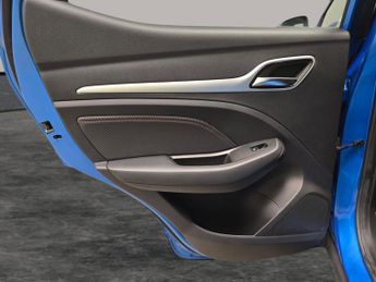 MG MG ZS 72.6kWh SE Long Range (156 ps) - LANE DEPARTURE  - BLUETOOTH