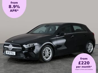 Mercedes A Class 1.3 A180 SE (Executive) (136 ps) - SELF PARK - REVERSE CAM - NAV