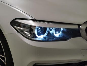 BMW 5 Series 2.0 520d SE (190 ps) - BMW LIVE COCKPIT PROFESSIONAL - PERFORMAN