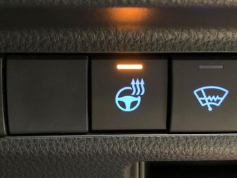 Toyota RAV4 2.5 VVT-h Excel CVT (218 ps) - HEATED SEATS - NAV - HEATED STEER