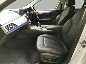 BMW 5 Series 2.0 520d SE (190 ps) - BMW LIVE COCKPIT PROFESSIONAL - PERFORMAN