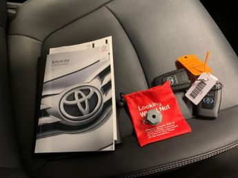 Toyota RAV4 2.5 VVT-h Excel CVT (218 ps) - HEATED SEATS - NAV - HEATED STEER