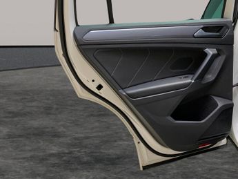 Volkswagen Tiguan 2.0 TDI R-Line DSG 4Motion (150 ps) - MASSAGE SEATS - CARPLAY - 