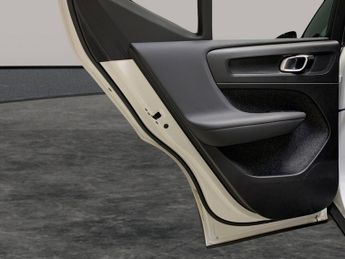 Volvo XC40 Recharge Twin 78kWh Ultimate AWD (408 ps) - ADAPT CRUISE - CARPL