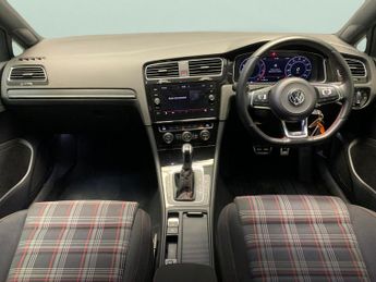 Volkswagen Golf 2.0 TSI GTI DSG (230 ps) - REVERSE CAM - HEATED SEATS