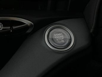 Fiat 500e 42kWh RED (118 ps) - CRUISE - SPEED LIMIT RECOG - DRIVING MODES