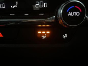 Mazda CX-30 2.5 e-SKYACTIV G MHEV Takumi (140 ps) - KEYLESS ENTRY - REVERSE 