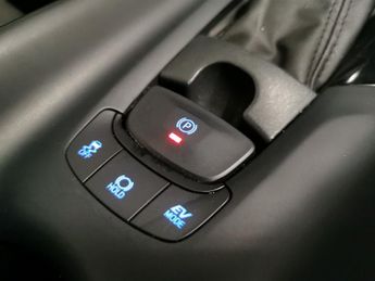 Toyota C-HR 1.8 VVT-h Icon CVT (122 ps) - BLUETOOTH - 17IN ALLOYS - AIR CON