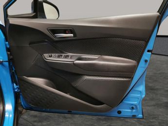 Toyota C-HR 1.8 VVT-h Icon CVT (122 ps) - BLUETOOTH - 17IN ALLOYS - AIR CON