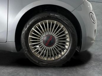 Fiat 500e 42kWh RED (118 ps) - CRUISE - SPEED LIMIT RECOG - DRIVING MODES