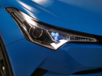 Toyota C-HR 1.8 VVT-h Icon CVT (122 ps) - BLUETOOTH - 17IN ALLOYS - AIR CON