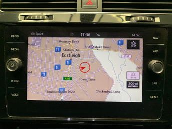 Volkswagen Golf 2.0 TSI GTI DSG (230 ps) - REVERSE CAM - HEATED SEATS