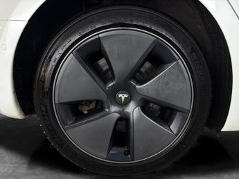 Tesla Model 3 (Dual Motor) Long Range 4WDE (346 ps) - AUTO PARK - LED - REVERS