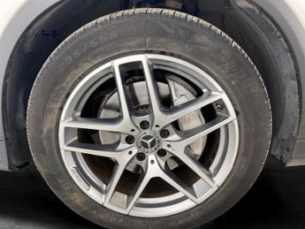 Mercedes-Benz GLC 2.1 GLC220d AMG Line G-Tronic 4MATIC (170 ps) - NAV - MIRROR PAC