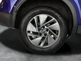 Nissan Qashqai 1.3 DIG-T MHEV Acenta Premium XTRON (158 ps) - REVERSE CAM