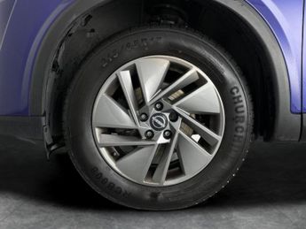 Nissan Qashqai 1.3 DIG-T MHEV Acenta Premium XTRON (158 ps) - REVERSE CAM