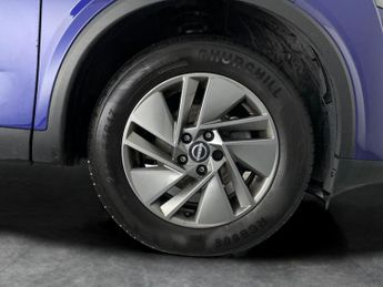 Nissan Qashqai 1.3 DIG-T MHEV Acenta Premium XTRON (158 ps) - REVERSE CAM