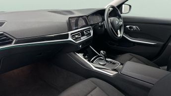 BMW 3 Series 2.0 330e 12kWh SE Pro Plug-in (292 ps) - KEYLESS START - AUTO HE