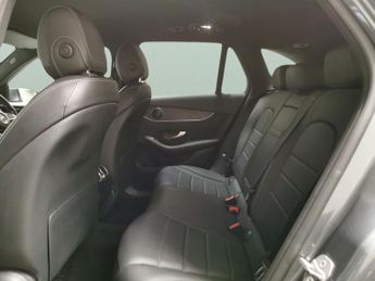 Mercedes-Benz GLC 2.1 GLC220d AMG Line G-Tronic+ 4MATIC (170 ps) - NAV - MIRROR PA