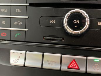 Mercedes-Benz GLA 1.6 GLA180 AMG Line Edition 7G-DCT (122 ps) - COMFORT PACK - BLU