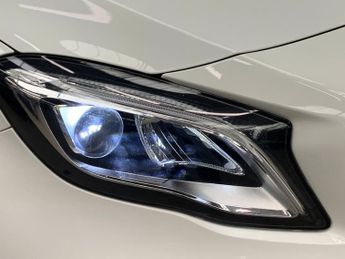 Mercedes-Benz GLA 1.6 GLA180 AMG Line Edition 7G-DCT (122 ps) - COMFORT PACK - BLU