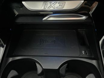 BMW iX3 80kWh Premier Edition Pro (286 ps) - ADAPT CRUISE - PARK ASSIST 