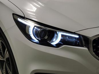 MG MG ZS 44.5kWh Excite (143 ps) - LANE DEPARTURE  - BLUETOOTH - DRIVING 