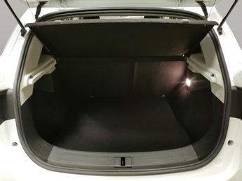 MG MG ZS 44.5kWh Excite (143 ps) - LANE DEPARTURE  - BLUETOOTH - DRIVING 