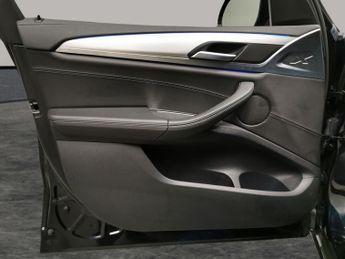 BMW iX3 80kWh Premier Edition (286 ps) - LEATHER - NAV - HEATED SEATS