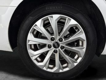 Audi A4 2.0 TDI 30 Technik S Tronic (136 ps) - WIFI - BLUETOOTH - PADDLE