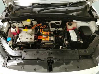 MG MG ZS 44.5kWh Excite (143 ps) - LANE DEPARTURE  - BLUETOOTH - DRIVING 