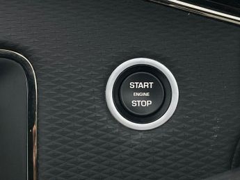 Land Rover Range Rover Evoque 1.5 P300e 12.2kWh R-Dynamic S Plug-in 4WD (309 ps) - HEATED LEAT