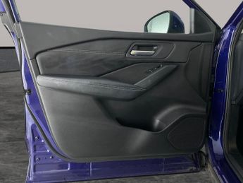 Nissan Qashqai 1.3 DIG-T MHEV Acenta Premium XTRON (158 ps) - REVERSE CAM