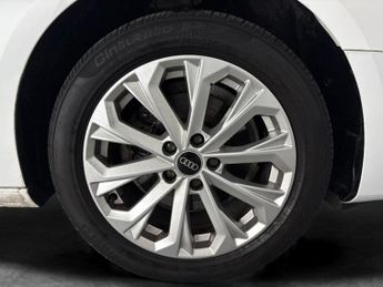 Audi A4 2.0 TDI 30 Technik S Tronic (136 ps) - WIFI - BLUETOOTH - PADDLE