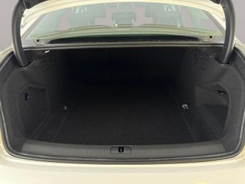 Audi A4 2.0 TDI 30 Technik S Tronic (136 ps) - WIFI - BLUETOOTH - CRUISE