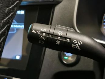 MG MG ZS 44.5kWh Excite (143 ps) - LANE DEPARTURE  - BLUETOOTH - DRIVING 