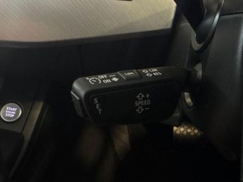 Audi A4 2.0 TDI 30 Technik S Tronic (136 ps) - WIFI - BLUETOOTH - CRUISE