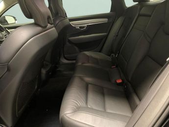 Volvo S90 2.0 D4 Momentum Plus (190 ps) - LEATHER-FACED - CHARCOAL - ADAPT