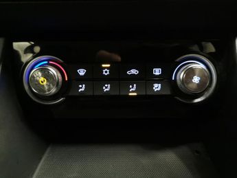 MG MG ZS 44.5kWh Excite (143 ps) - LANE DEPARTURE  - BLUETOOTH - DRIVING 