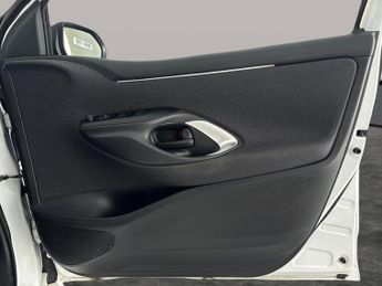 Toyota Yaris 1.5 VVT-h Design E-CVT (116 ps) - CARPLAY - LED - REVERSE CAM