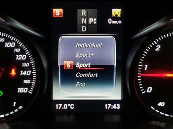 Mercedes-Benz GLC 2.1 GLC220d AMG Line G-Tronic+ 4MATIC (170 ps) - NAV - MIRROR PA