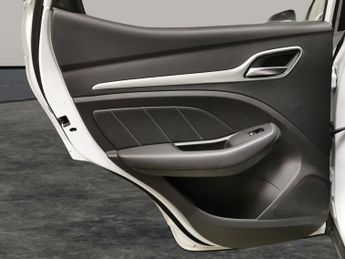 MG MG ZS 44.5kWh Excite (143 ps) - LANE DEPARTURE  - BLUETOOTH - DRIVING 