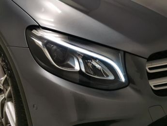 Mercedes-Benz GLC 2.1 GLC220d AMG Line G-Tronic+ 4MATIC (170 ps) - NAV - MIRROR PA