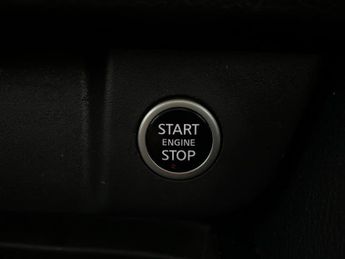 Nissan Qashqai 1.3 DIG-T MHEV Acenta Premium XTRON (158 ps) - REVERSE CAM