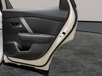 Citroen C4 X 1.2 PureTech Shine Fastback EAT8 (130 ps) - NAV - BLIND SPOT ASS