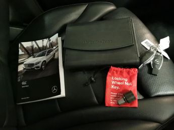 Mercedes-Benz GLC 2.1 GLC220d AMG Line G-Tronic+ 4MATIC (170 ps) - NAV - MIRROR PA